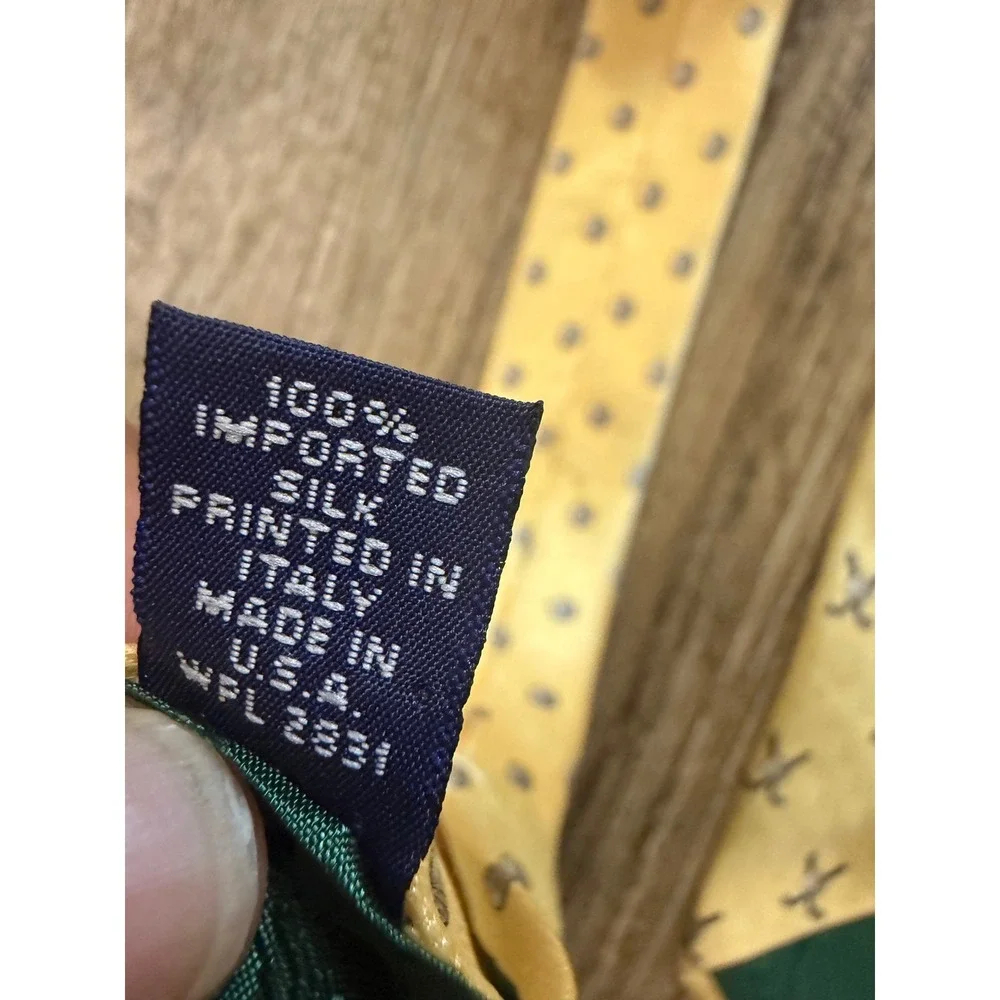Tommy Hilfiger Mens Yellow Silk Tie Golf Club Ball Motif Preppy Made in USA